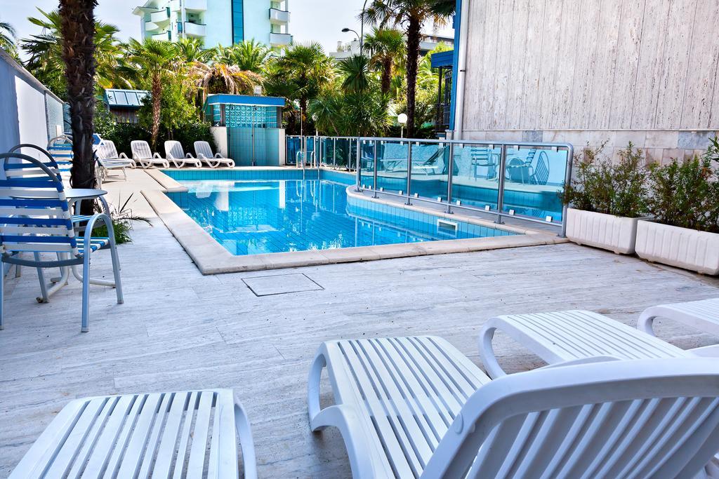 Residence 7 Bello San Benedetto del Tronto Eksteriør billede
