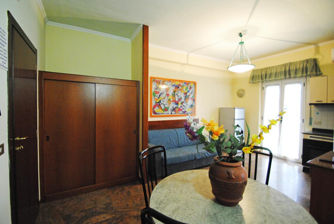 Residence 7 Bello San Benedetto del Tronto Eksteriør billede